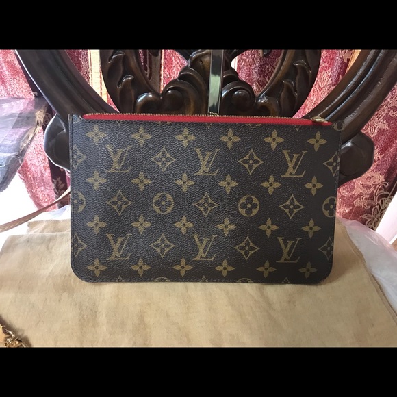 Louis Vuitton pouch only - Picture 2 of 9